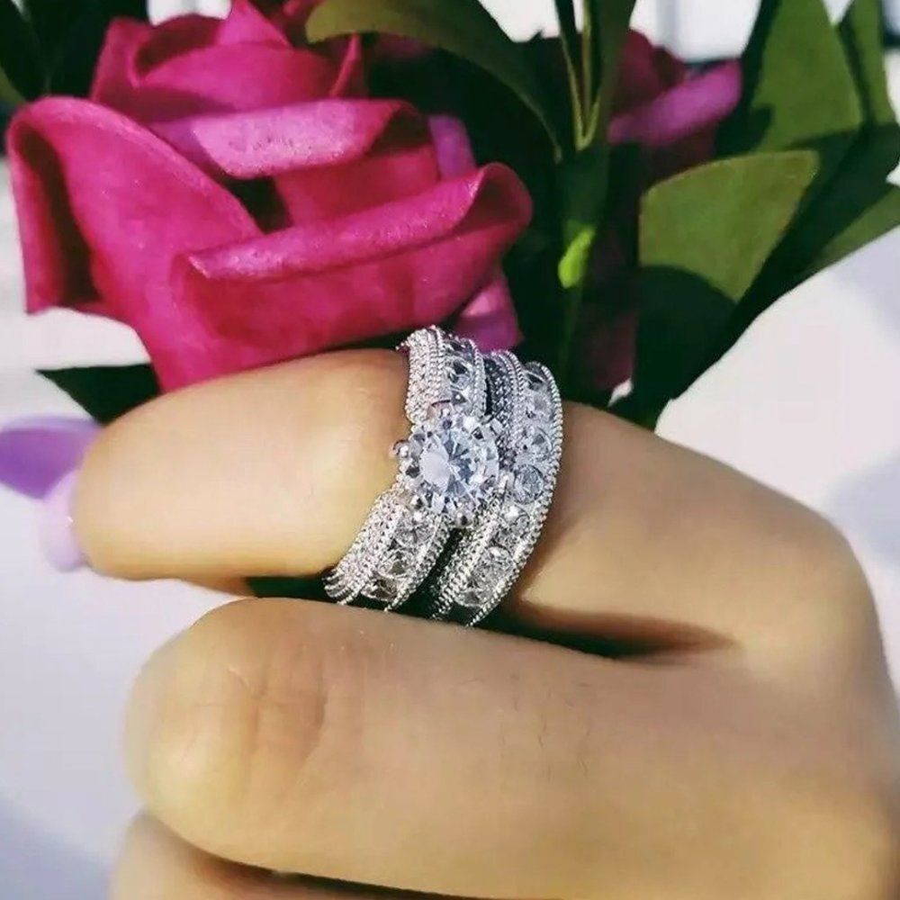 Size 7wedding ring - Picture 4 of 5